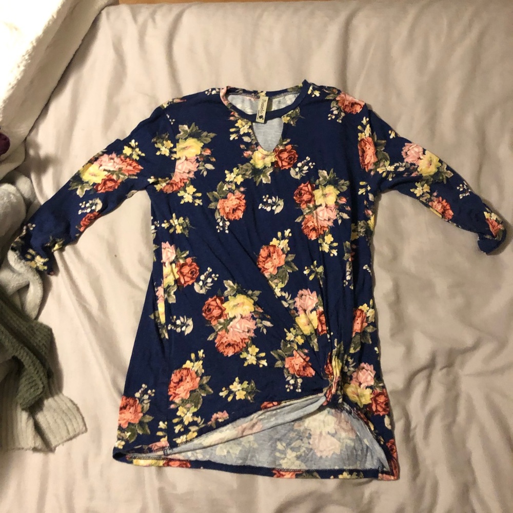 Floral top